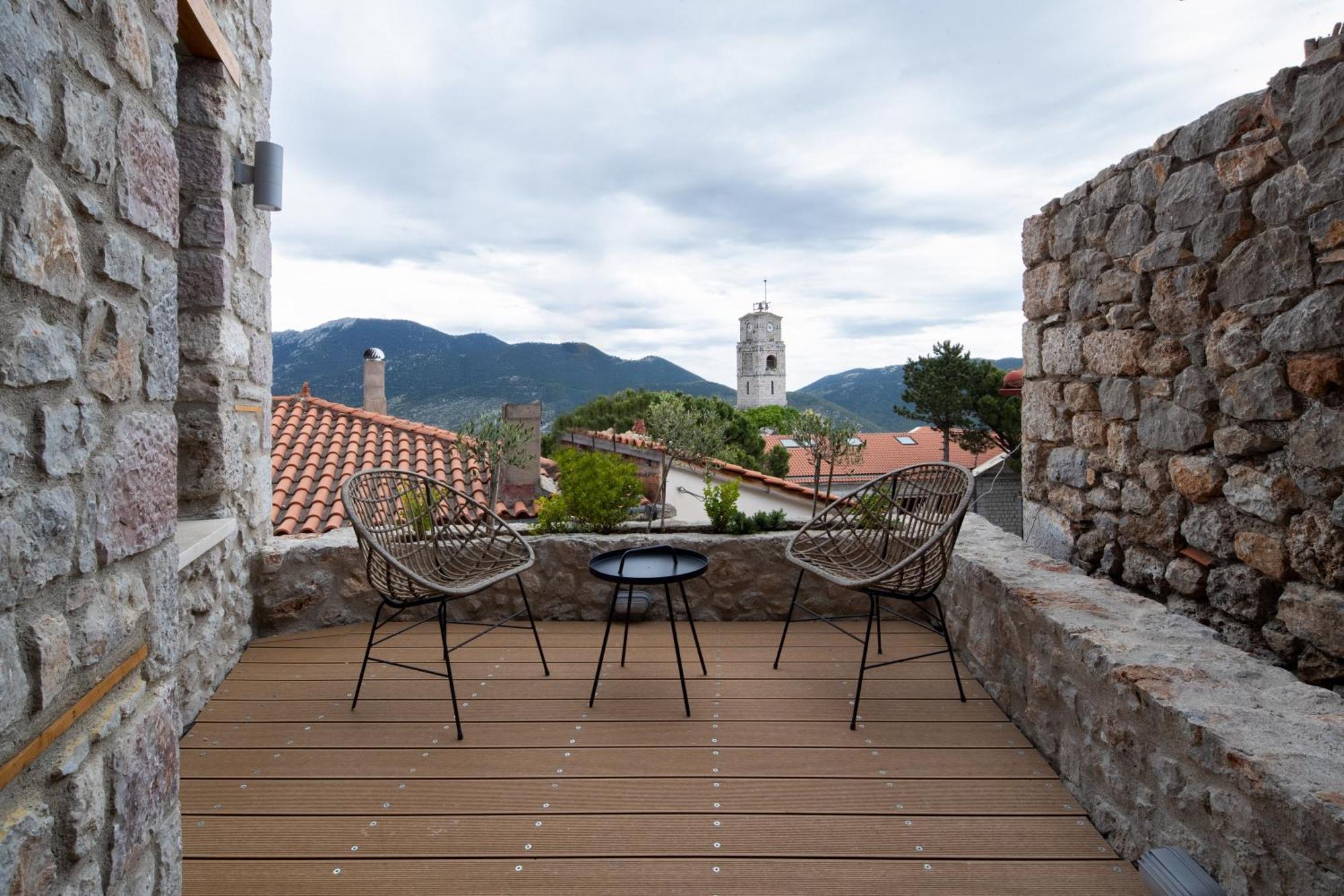 Clock Tower Arachova Suites Exterior foto